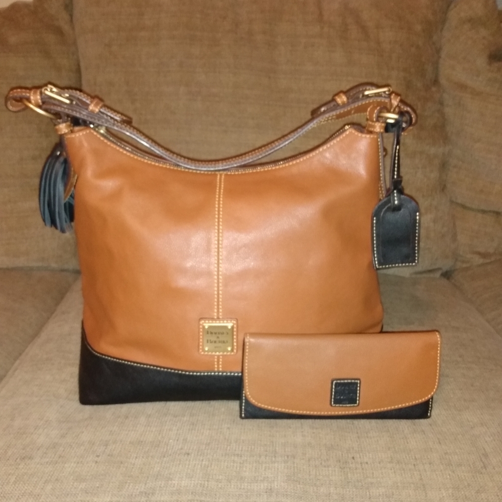 Dooney Bourke Hobo bag w/ wallet